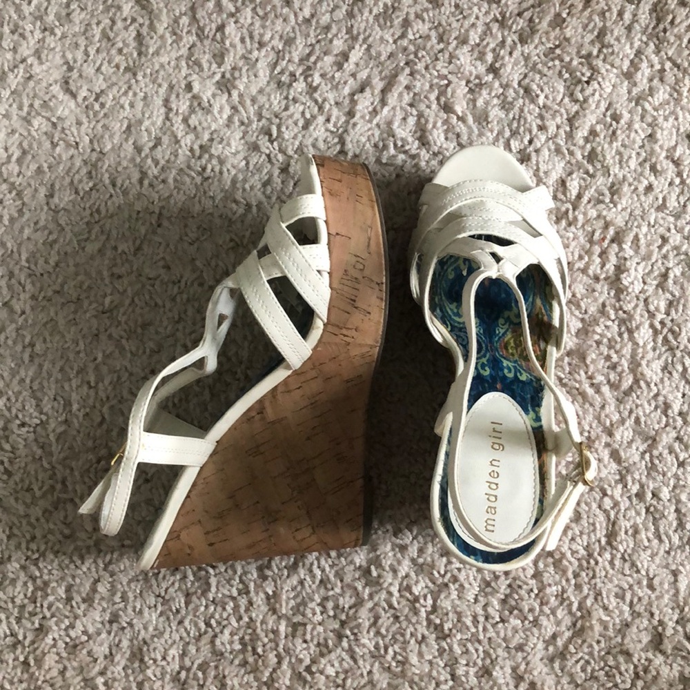 Madden girl strapped wedges